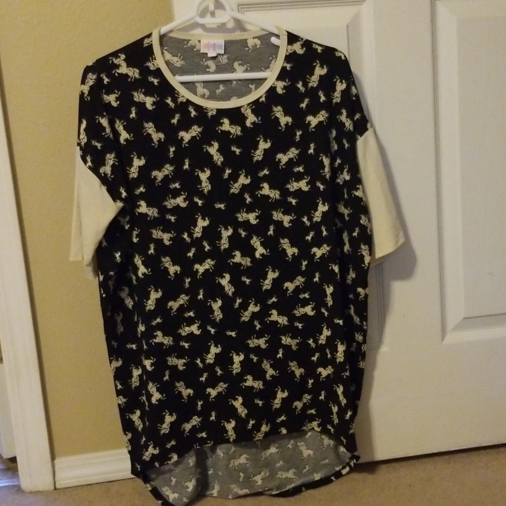 New LuLaRoe Unicorn XS Irma black top